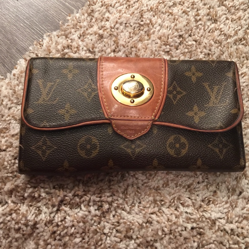 COPY - Authentic Louis Vuitton wallet